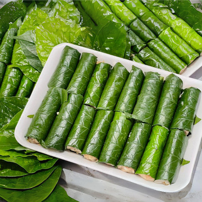 Bò Cuộn Lá Lốt - Khay 20 Cuộn 
