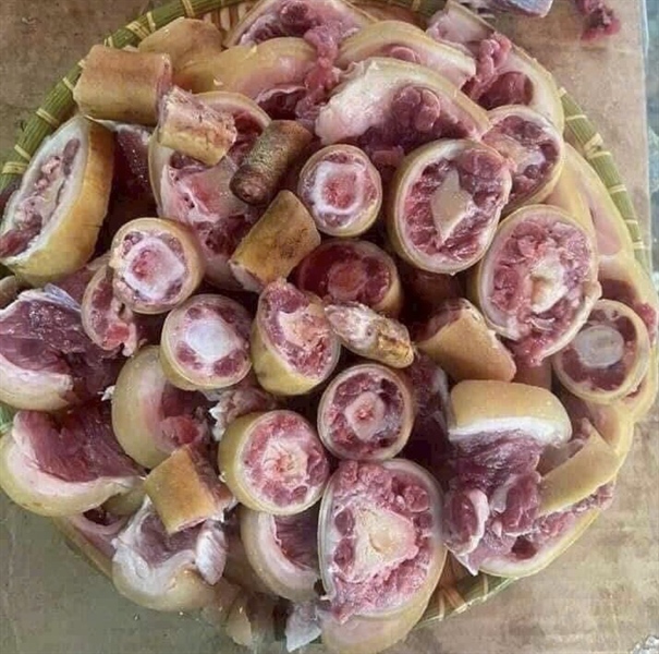 Đuôi Bò Cắt Khúc 1kg