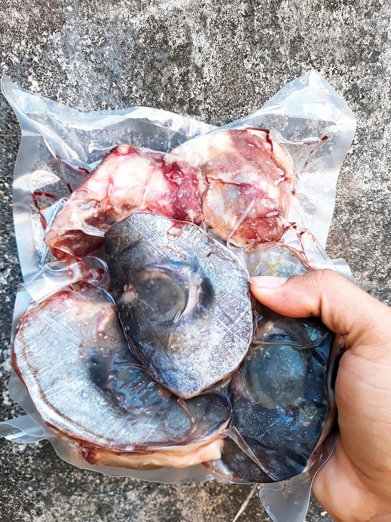 Mắt Cá Ngừ Đại Dương Khay 1Kg