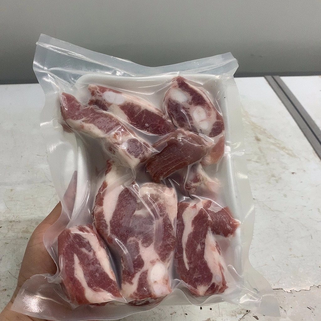 Sườn Sụn Heo Non Cắt Khúc - Túi 900g