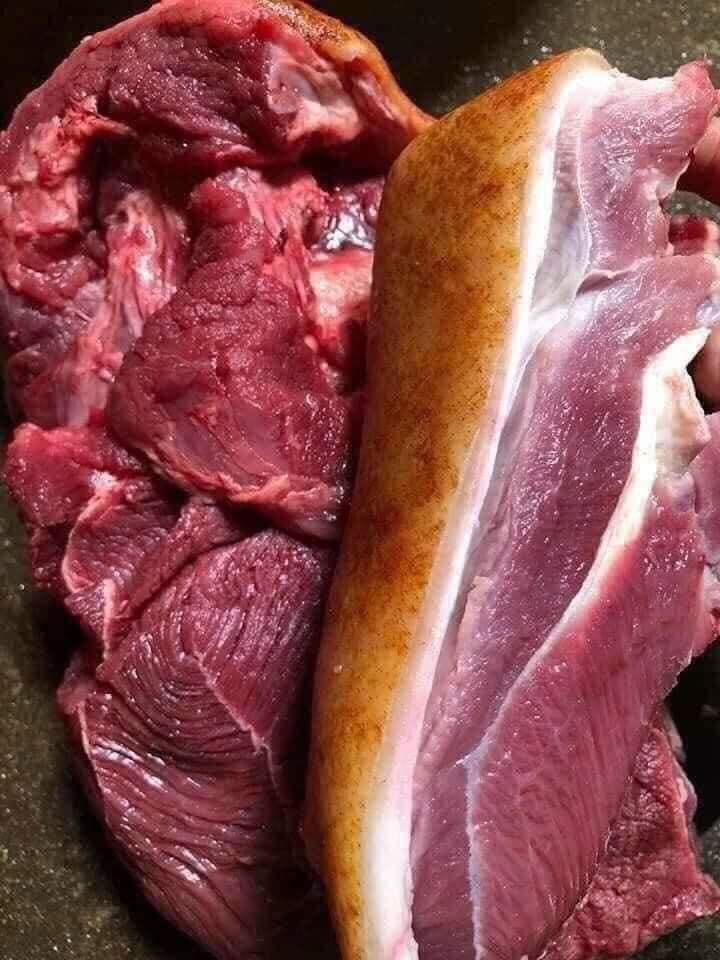 Thịt Đùi Nai Tươi Có Da Cấp Đông - 1Kg