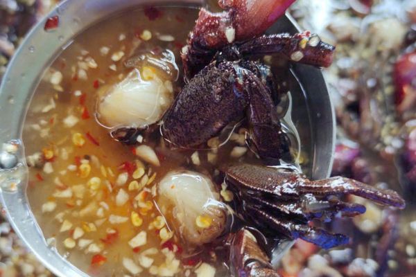 Ba Khía Nhà Làm: Hương Vị Truyền Thống, Tiện Lợi Cho Mọi Bữa Ăn