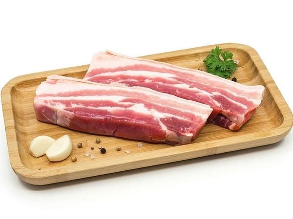 Bí Quyết Chọn Ba Rọi Rút Sườn Ngon Chuẩn Bịch 700g: Mẹo Từ Chuyên Gia