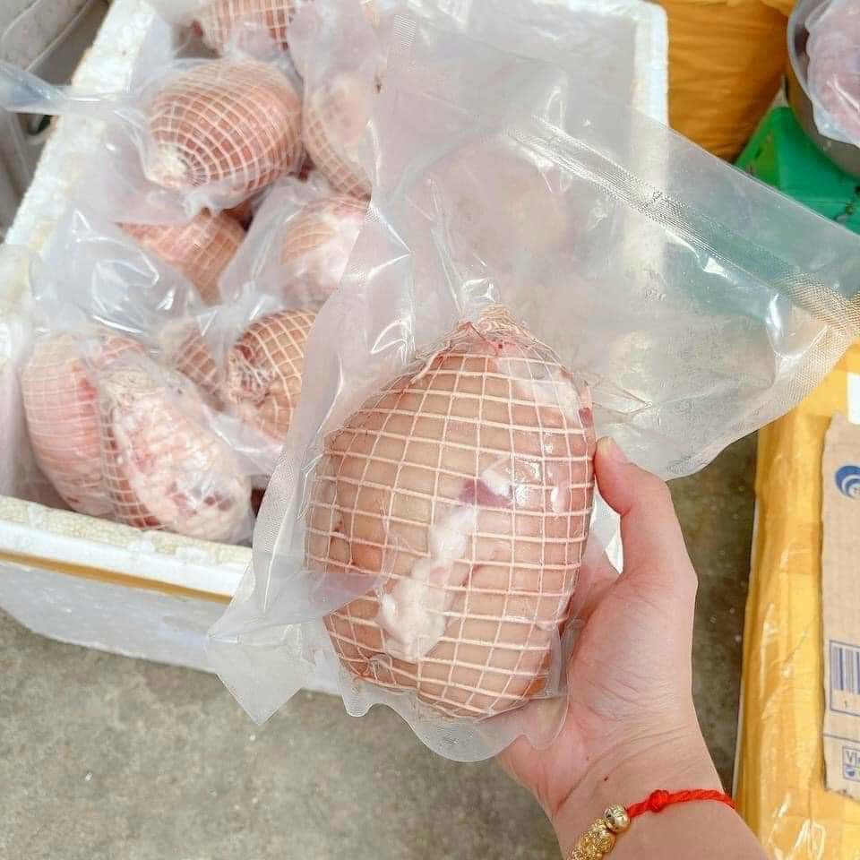 Bắp Giò Heo Rút Xương Bó Chỉ 1Kg Giá Bao Nhiêu? Mua Ở Đâu Uy Tín?