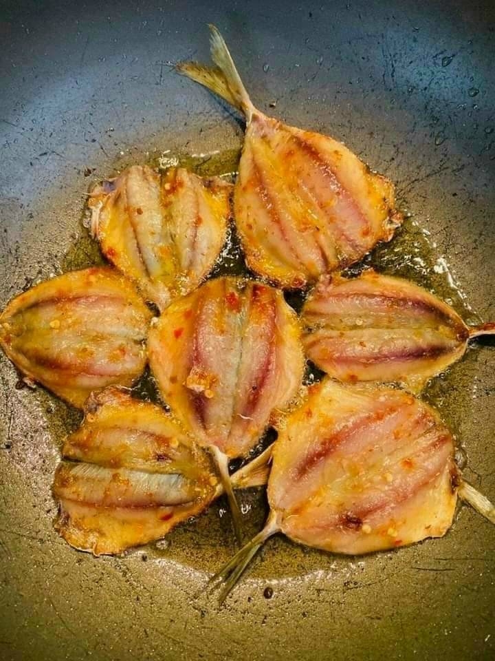 Cá Chỉ Vàng 2 Nắng Túi 500Gr Giá Bao Nhiêu? Mua Ở Đâu Uy Tín?