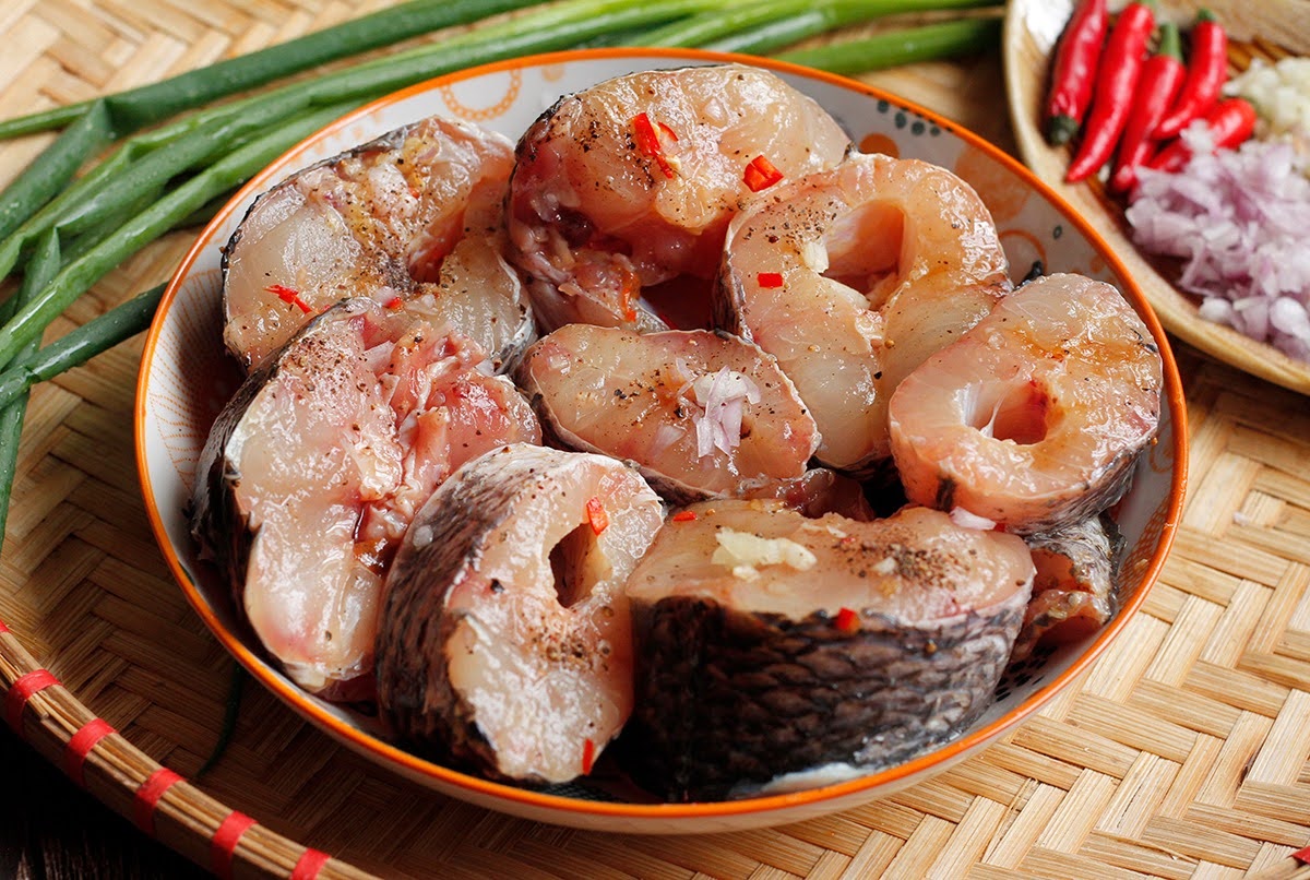 Bí Quyết Chọn Cá Lóc Đồng Tươi Ngon, Đảm Bảo Chất Lượng Cho Món Ướp Xả Ớt