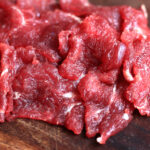 cac-mon-tu-thit-bo-phu-hop-ban-buoi-sang-cho-quan-nho-3