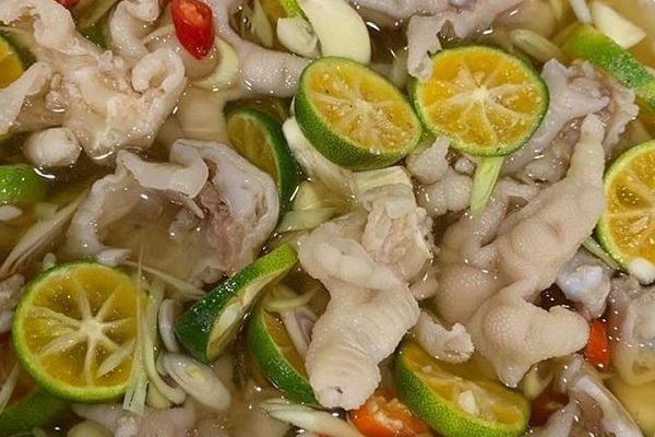 Chọn Chân Gà Rút Xương Ngon Chuẩn Vị Ngâm Sả Tắc: Bí Quyết Từ Chuyên Gia