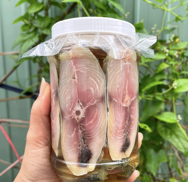 Mắm Cá Thu Ngâm Dầu Hủ Bí Quyết Lựa Chọn và Bảo Quản Đúng Cách