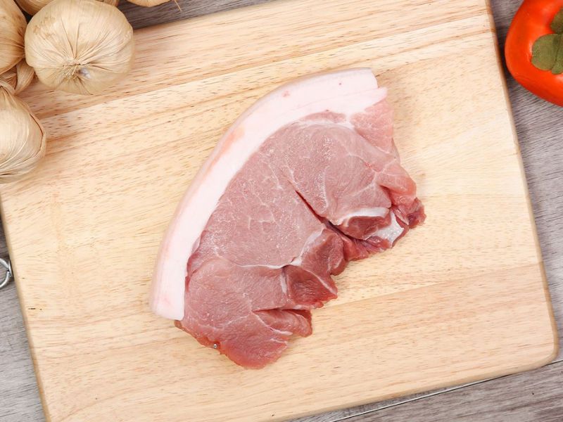 Phân Loại Nạc Đùi Heo: Ảnh Hưởng Đến Giá Sỉ & Mục Đích Sử Dụng