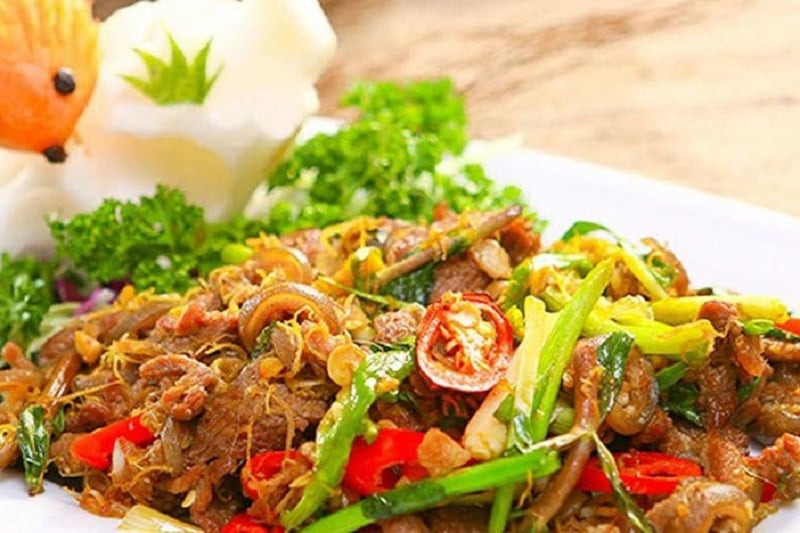 Thịt heo xào sả ớt đậm vị: Bí quyết chọn thịt và sơ chế hoàn hảo