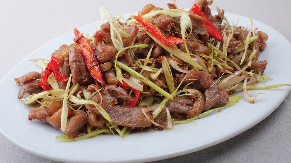 Thịt Heo Xào Sả Ớt Đậm Vị, Hao Cơm: Công Thức Ngon Chuẩn Vị Bếp Việt